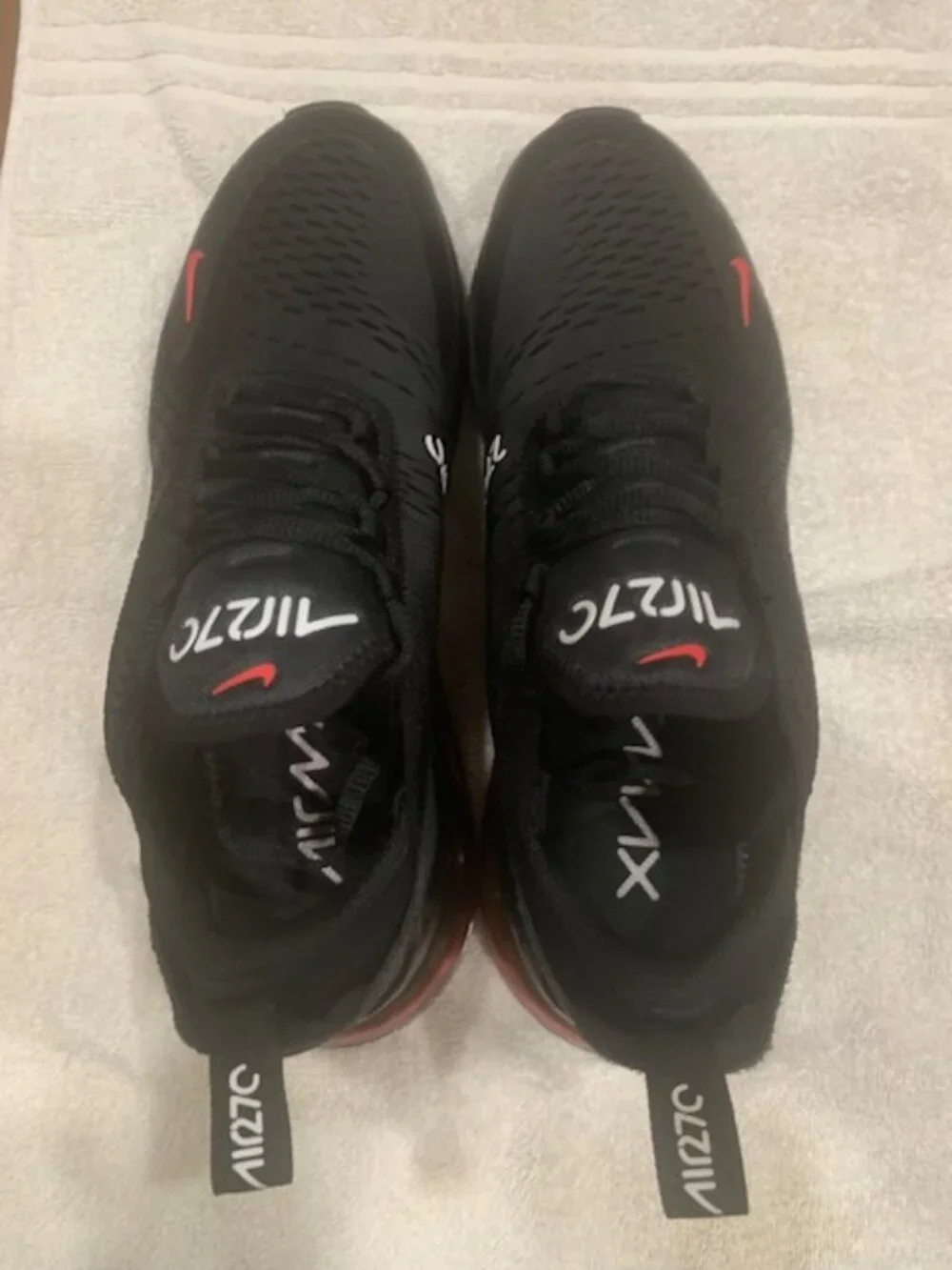 Nike AirMax 270 Men's Size US 10.5 - Picture 1 of 8